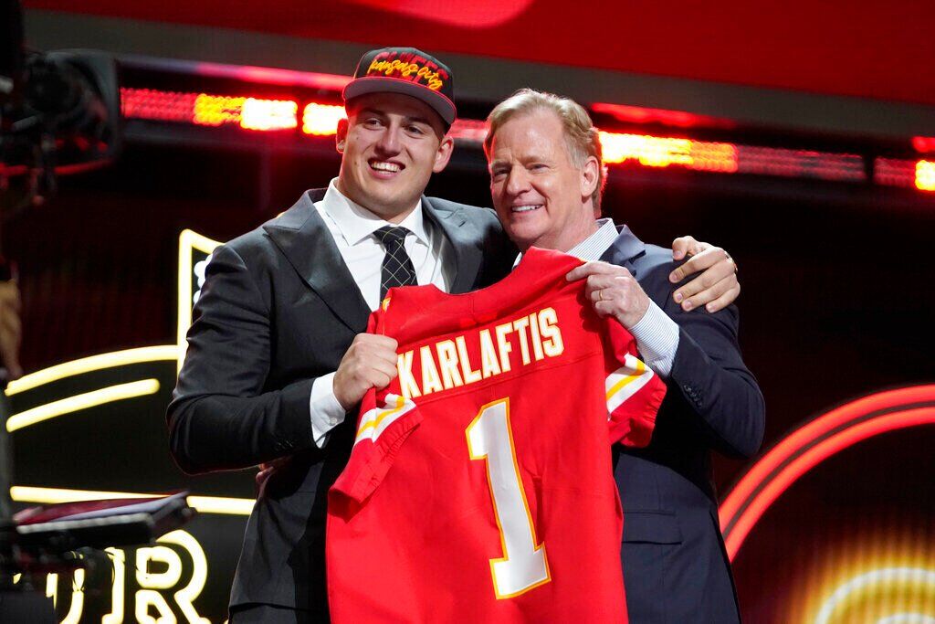 30) Chiefs — George Karlaftis, DE, 6-4, 275, Purdue